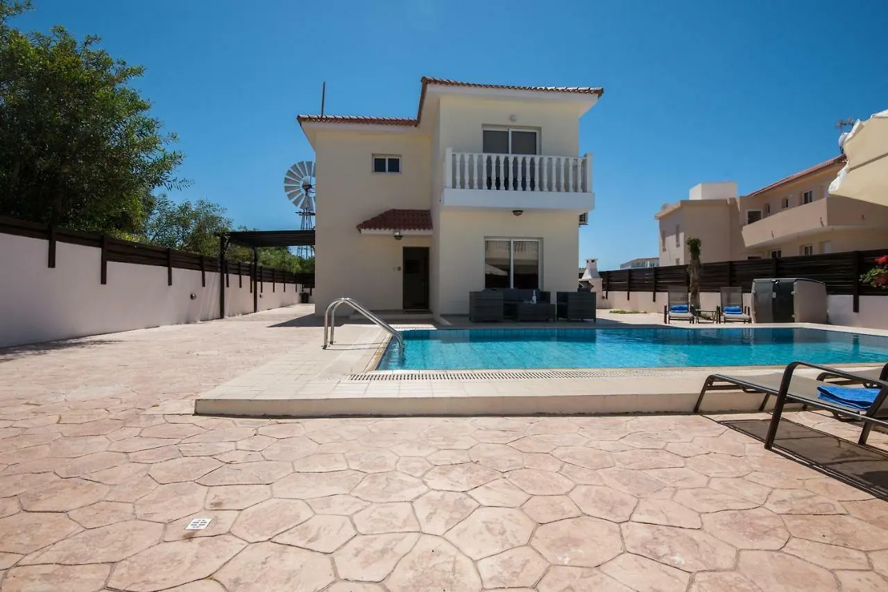 Nissi Villa Crystal Agia Napa Chipre